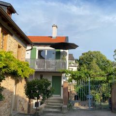 Häuschen am Turm in Deidesheim