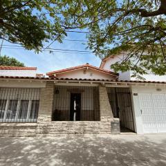 Tradicional casa en Miramar Hola Sur