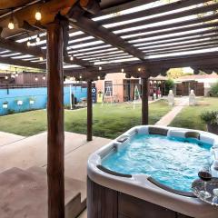 Pet-Friendly Clovis Home Yard, Pergola and Hot Tub