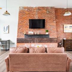 Jennifer's Historic Downtown Loft