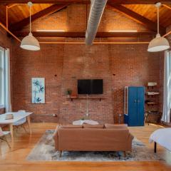 Jennifer's Historic Brick Riverfront Loft Apartment