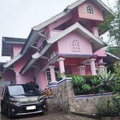 Villa Barbie Green Hill Cipanas Cianjur