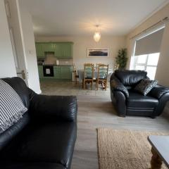 Centrally located at the shore - Bundoran Apartments