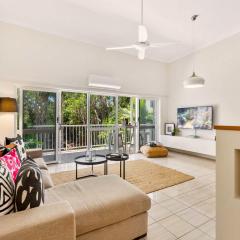 Melaleuca Hideaway - Beach Pool free parking