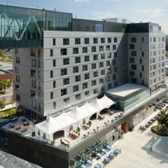 Courtyard by Marriott Montreal Laval