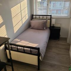 GATWICK Single ROOM