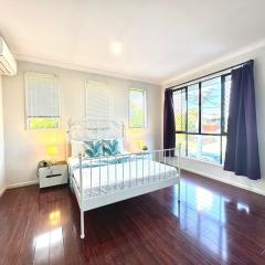 Peaceful Share Suite in Coopers Plains