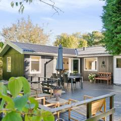 Newly Renovated And Modern Cottage Near The Beach