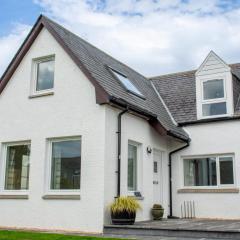 Stunning Country Cottage in Ardross Close To Traitors Castle & NC500