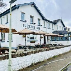 Tuckers Inn