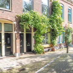 Your Space in Utrecht, private room with all facilities, living among the locals