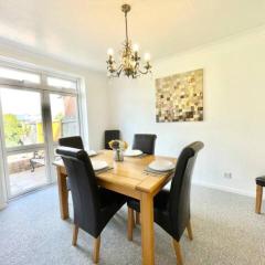 Home in Folkestone sleeps 6