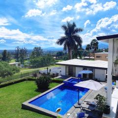 Vista del Lago 아름다운 수영장이있는 독립 1 bedrooms Casita