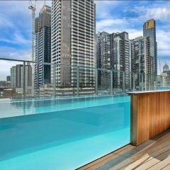 Southbank 1Bed apt on 20F with great view,gym,pool