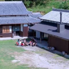 猫と図書館のある宿 草地家 Kusachike