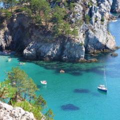 charme au centre de morgat , les plages et les restaurants a pied