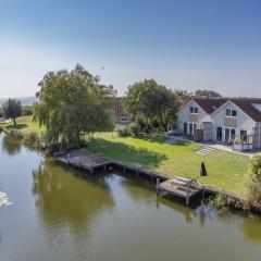 WATER WELLNESS VILLA - Strand, Surfen, Relax