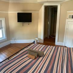 Nice room in Federal Hill, Downtown with shared bathroom and kitchen cc