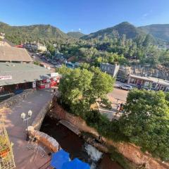 Manitou Incline Retreat