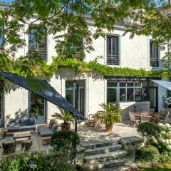 Escale Rochelaise, gîte urbain avec SPA bain nordique et sauna tonneau