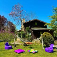 Agva Secret Yard Log Villa, On The River Bank!