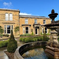 Manor House Lindley