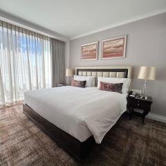 Luxury Residence at Taj Cape Town - Top Corner Apartment with Balcony - Newly Renovated