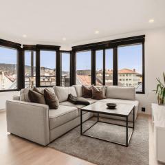 Dinbnb Apartments I Penthouse 250m From City Center I Privat Balcony