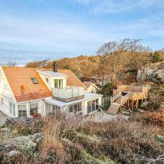 Amazing Home In Rönnäng With Sauna