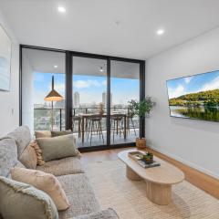 The Haven - Brand New Riverview 2BR with Parking Pool GYM at Surfers Paradise