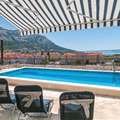 6 Bedroom Awesome Home In Omis