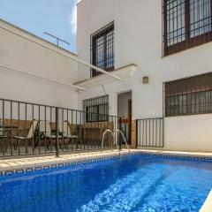 4 Bedroom Nice Home In Villarrubia