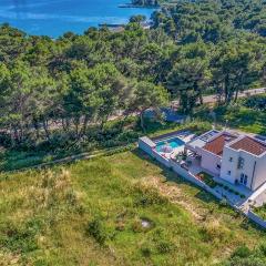 Stunning Home In Pula With Outdoor Swimming Pool