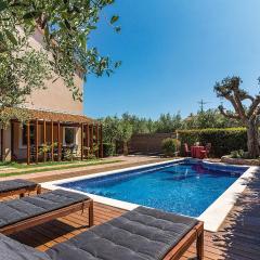 Cozy Home In Pula With Outdoor Swimming Pool