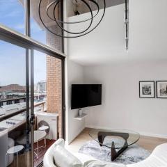 KozyGuru Sydney CBD Harbor View Loft with Parking