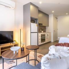 Adjacent To Flagstaff Gardens 1br In Cbd Melboure