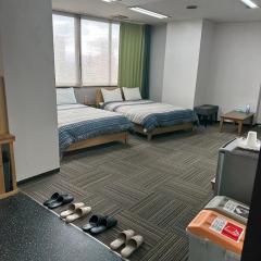 4人で一緒に熊本の中心地の最も広く安価な部屋 KDY stay