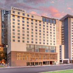 Cambria Hotel Austin Downtown