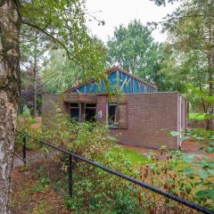 Bungalow with dishwasher near a nature reserve