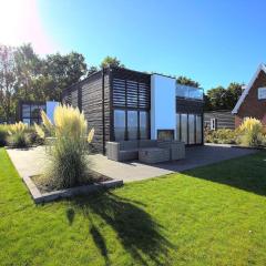 Luxury holiday home on a holiday park, adjacent to the Hoge Veluwe National Park