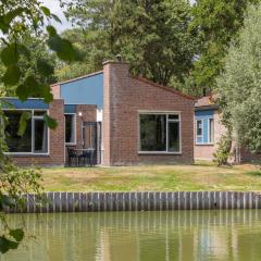 Restyled bungalow with dishwasher near a nature reserve