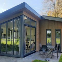 Modern holiday home on a holiday park, adjacent to the Hoge Veluwe National Park