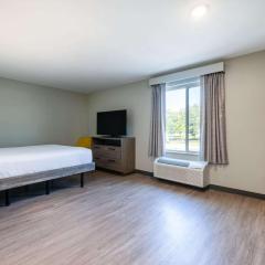 ECHO Suites Extended Stay by Wyndham Indianapolis AmeriPlex