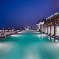 Golden Lotus Grand Da Nang - Panoramic Rooftop Bar & Daily Afternoon Tea