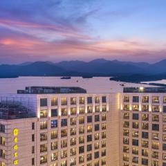 Midtown Shangri-La, Hangzhou - around 5 minutes walking distance to West Lake