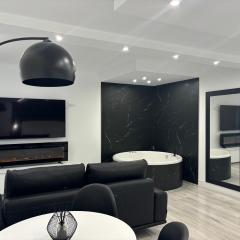 Black and White Suite Cervantes