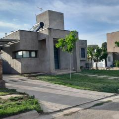 Casa El Almendro-Barrio Privado - Para 2 personas