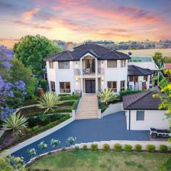 Aussie Escape Poolside Comfort and Relaxation