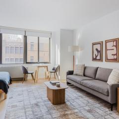 Blueground Chelsea studio apartment NYC-1584