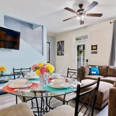 Family Fun Beach House, Sleeps 8, Pool